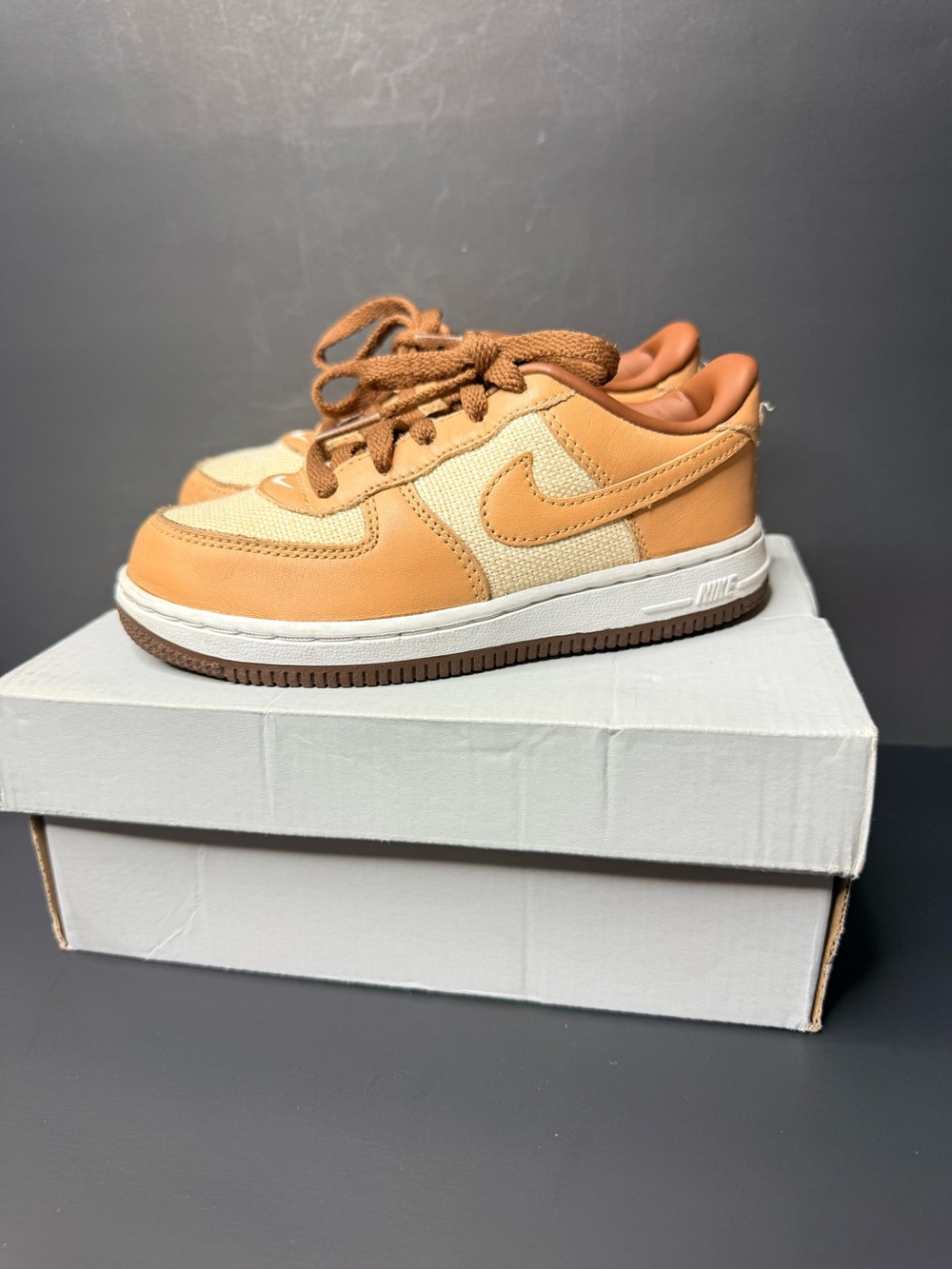 Nike Air Force 1 Low Kids 10C Tan Cream Brown DJ4298-100 Toddler Shoes